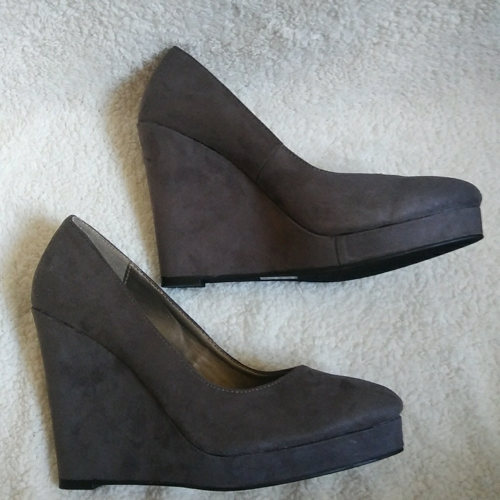 Michael Antonio Gray Wedges
